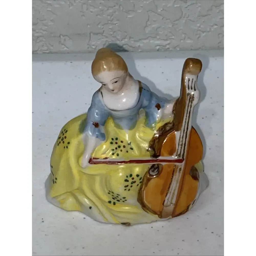 Lot Of 4 Porcelain Figurines Made in‎ Occupied Japan Woman Female Musician 3.5